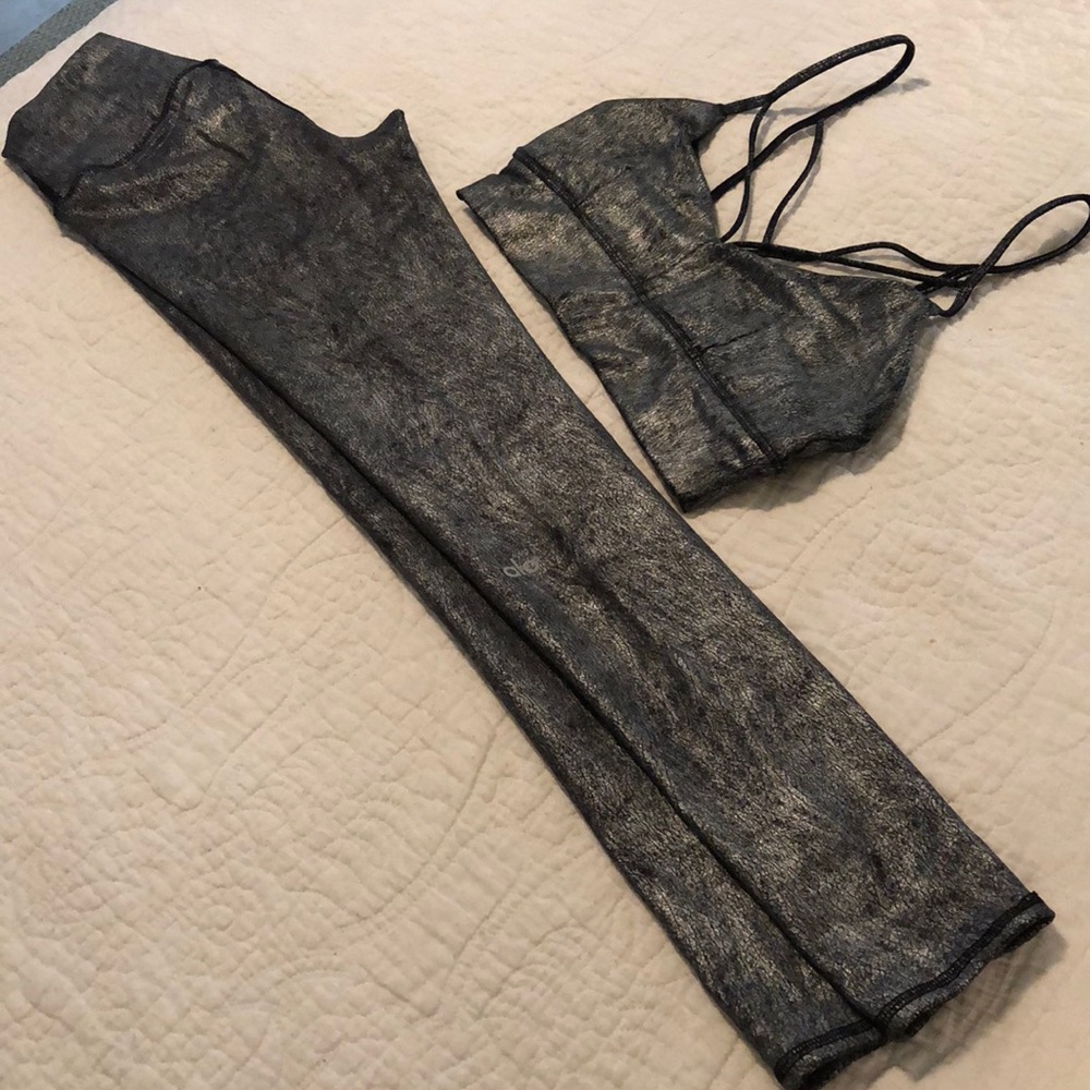 ALO Yoga matching metallic set
